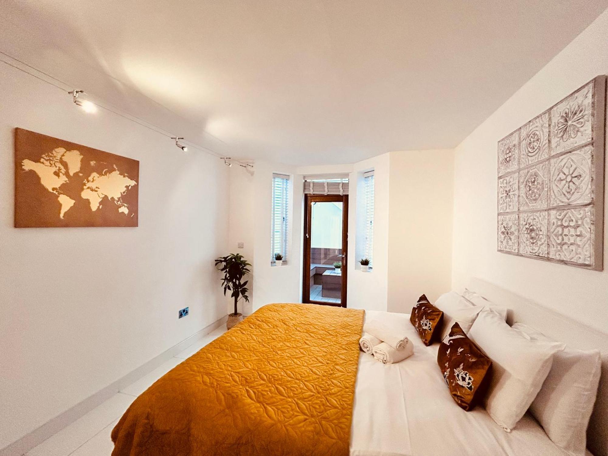 Stunning Spacious B.Apt. Slps.4 Londen Buitenkant foto